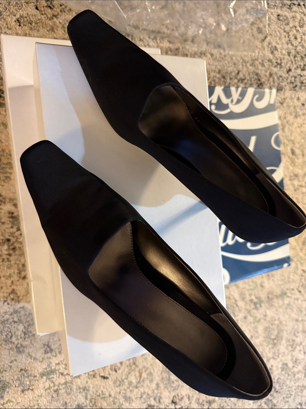 Bandolino Black Square-Toe Heels